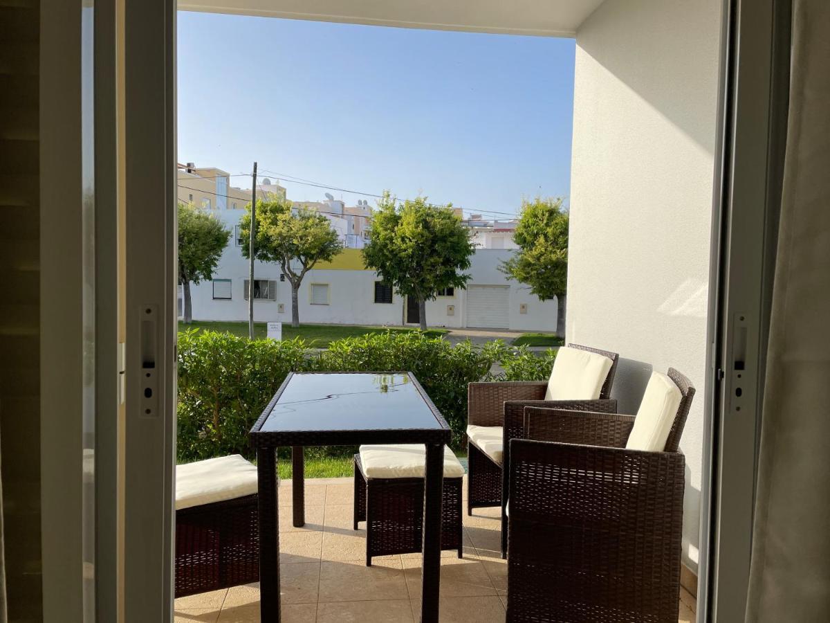 Vila Praia 7 - Beach & Pool Apartment Алвор Экстерьер фото