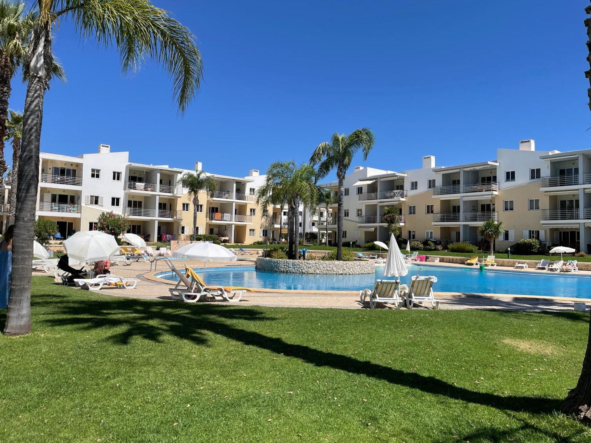 Vila Praia 7 - Beach & Pool Apartment Алвор Экстерьер фото